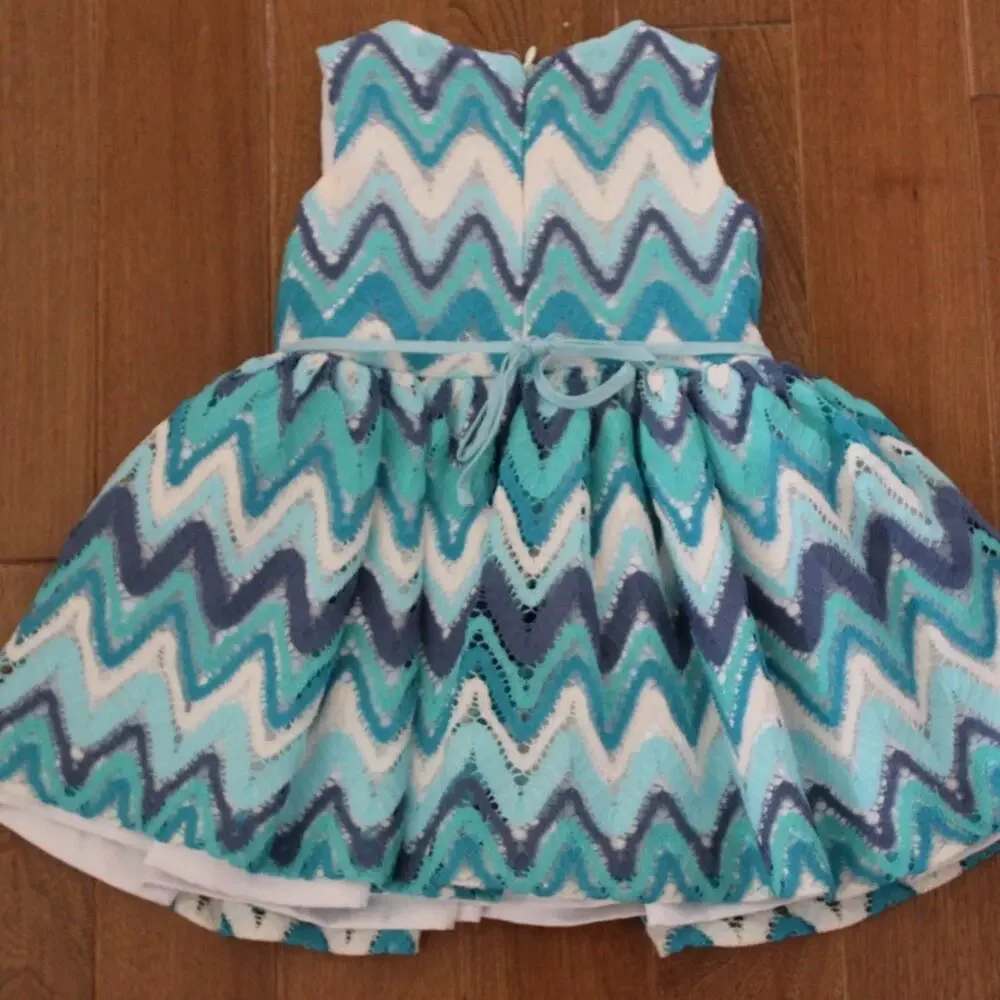 Neiman Marcus Helena Blue Chevron Lace Party‎ Dress 12M Sleeveless Zigzag Teal